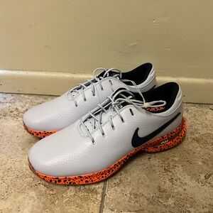 Nike Air Zoom Victory Tour 3 “Electric Pack” Size 9.5 Men (FV2259-900)